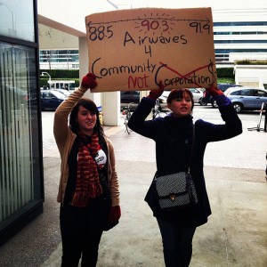 KUSF Supporters at January 18, 2012 Protest at Entercom (Photo: Steve Rhodes)