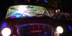 Radio Barkas: Europe’s vintage LP radio party car Zemanta Related Posts Thumbnail
